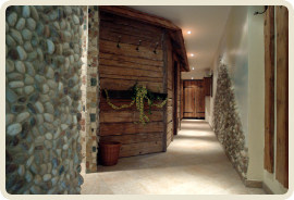 Spa facilities with sauna & massages